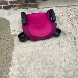 Graco Booster Seat Like New 