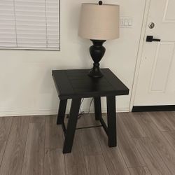 2 Side Tables And 2 Lamps For Sell 130
