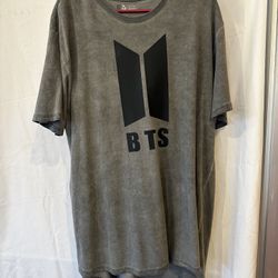 XL gently worn BTS and Army logo Shirt  was added later. Has not been worn since logos were added.