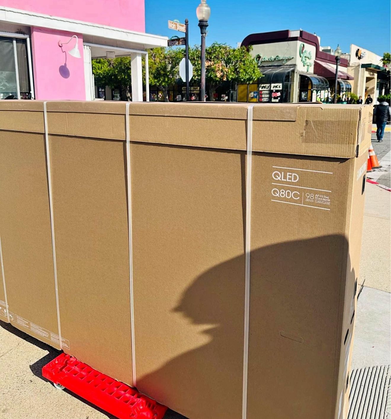 98”SAMSUNG  QLED Q80C 4K SMART TV