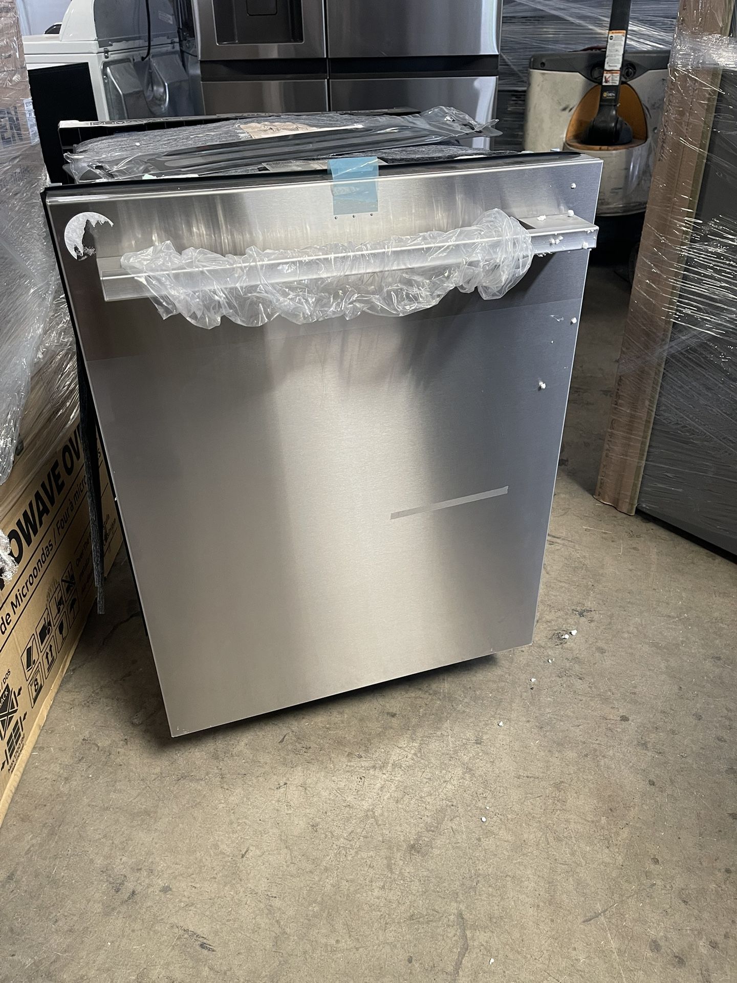 LG Dishwasher Stainless Steel -new
