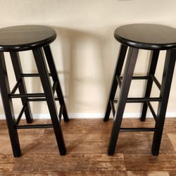 Set of 2 Black Bar Stools – 29” Height – Great Condition