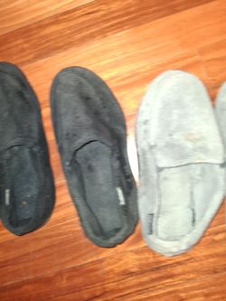 Isotoner Slippers, Men's 11-12,