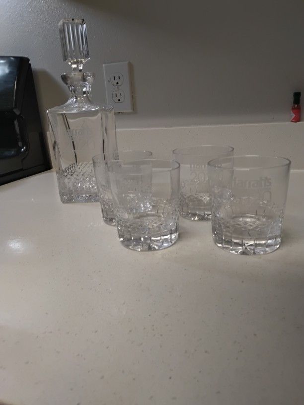 HARRA'S 2020 NEW YEAR COMMEMORATIVE DECANTER WITH GLASSES