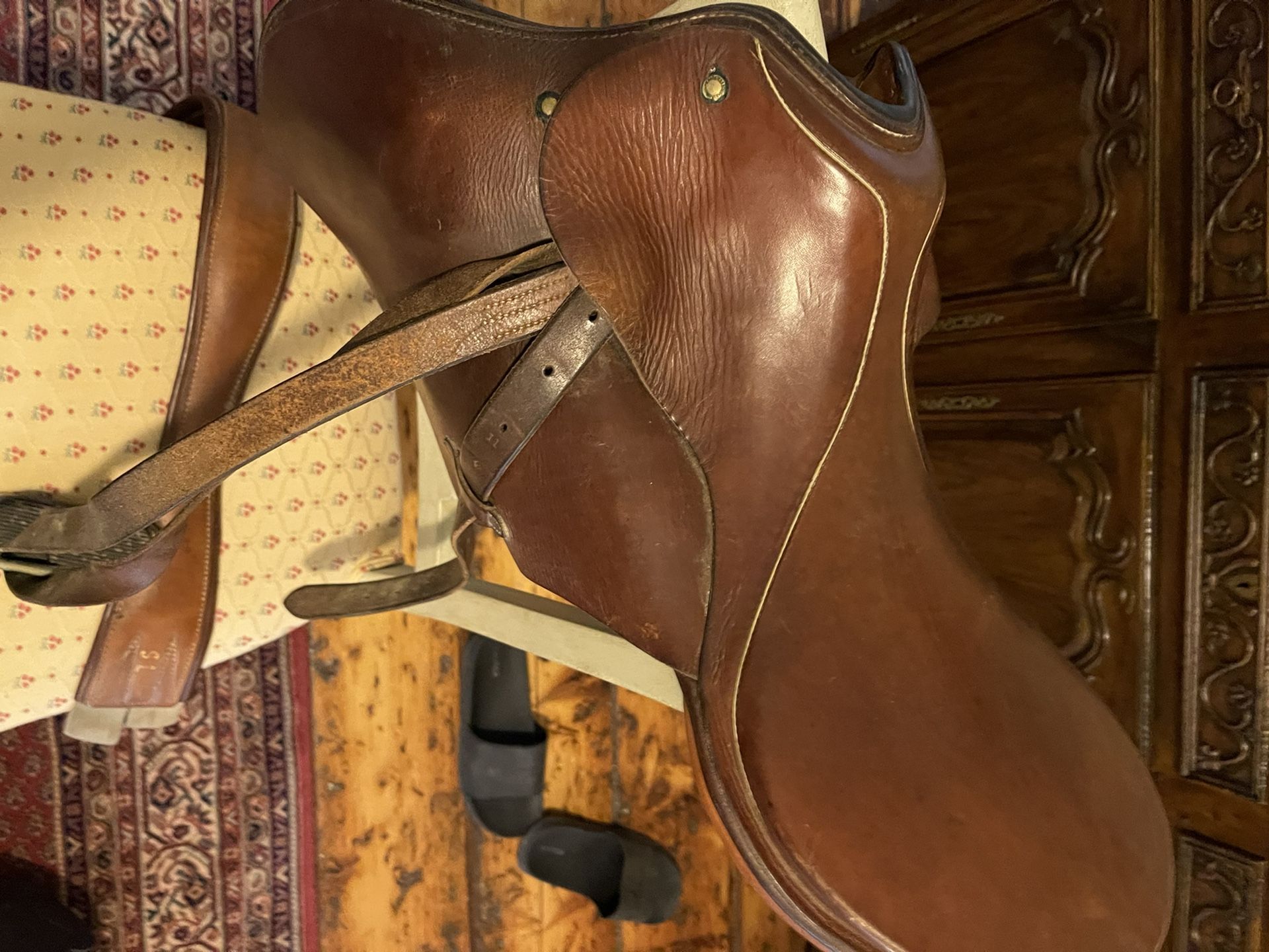 Saddle