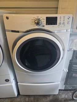 GE Front Load electric Dryer with Steam White
