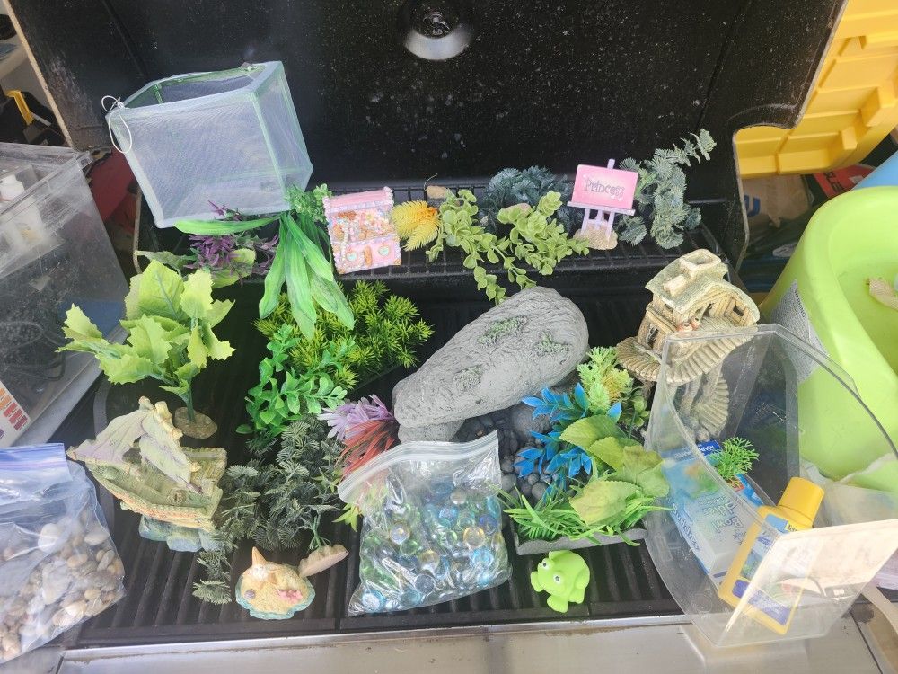 Fish Tank Accessories