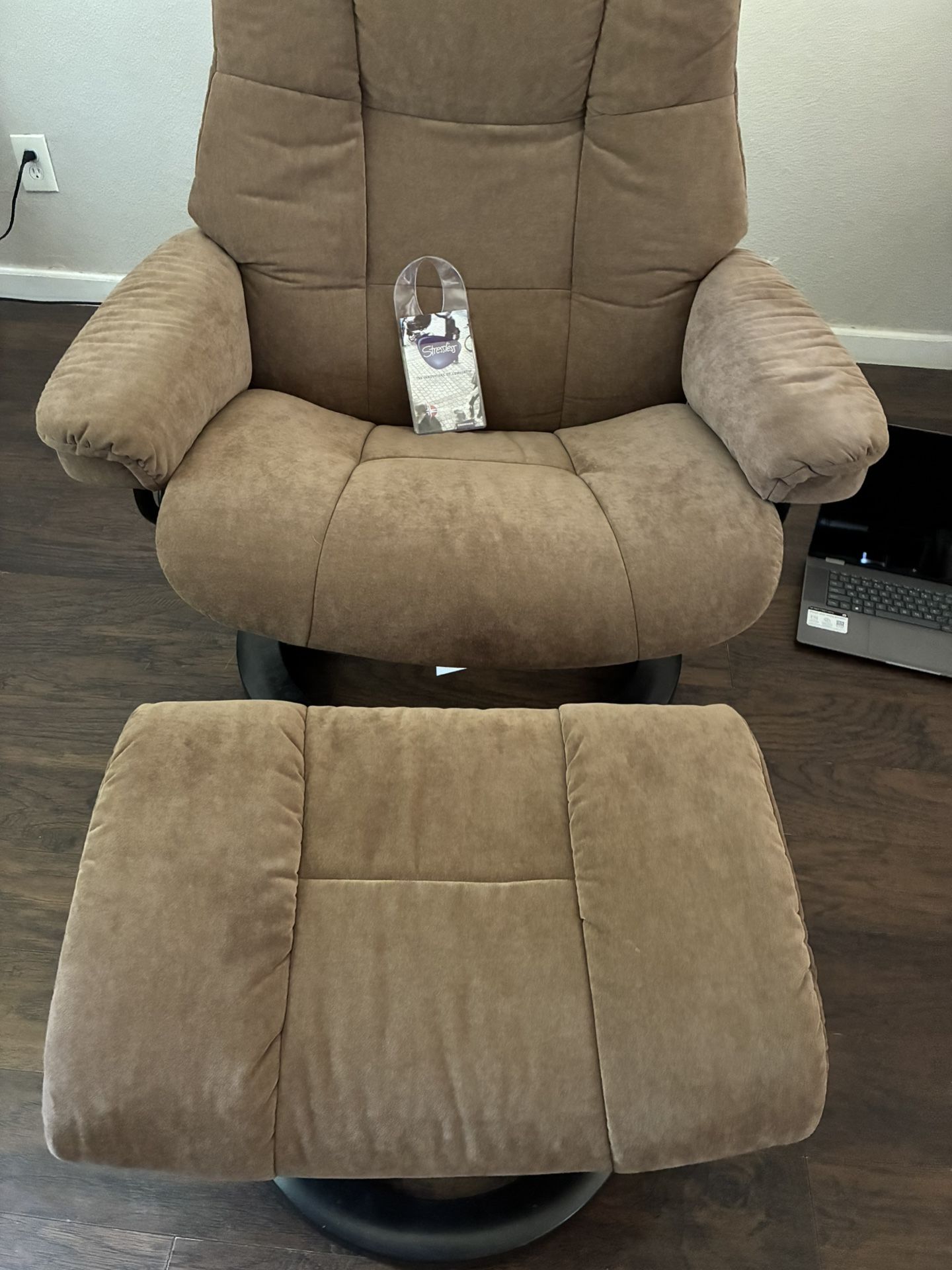 Ekornes Stressless Chair with ottoman