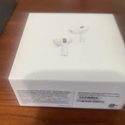 AirPod Pro gen 2 with MagSafe case
