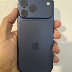 Iphone 17 Pro Max (AT&T Or Cricket)