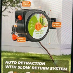 Retractable Garden Hose Reel Wall Mounted 1/2-in 