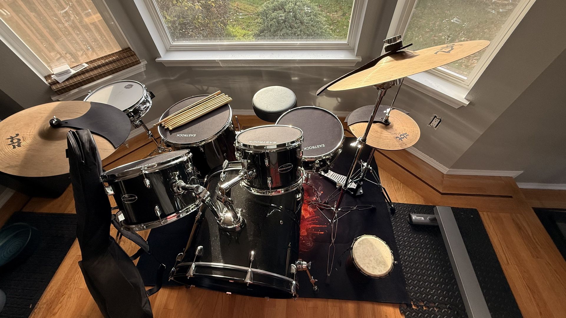 🎄🎄🎄Drum Set And Guitar🎄🎄🎄