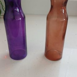 2 small vases