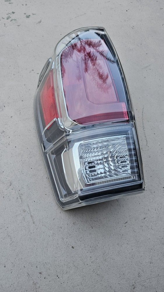 Tacoma 3rd gen tail light