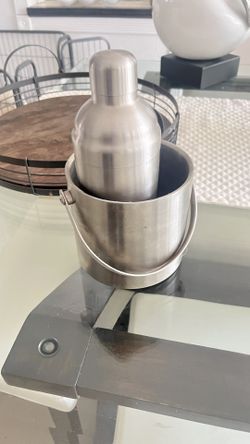 Silver Bar Shaker And Ice Bucket