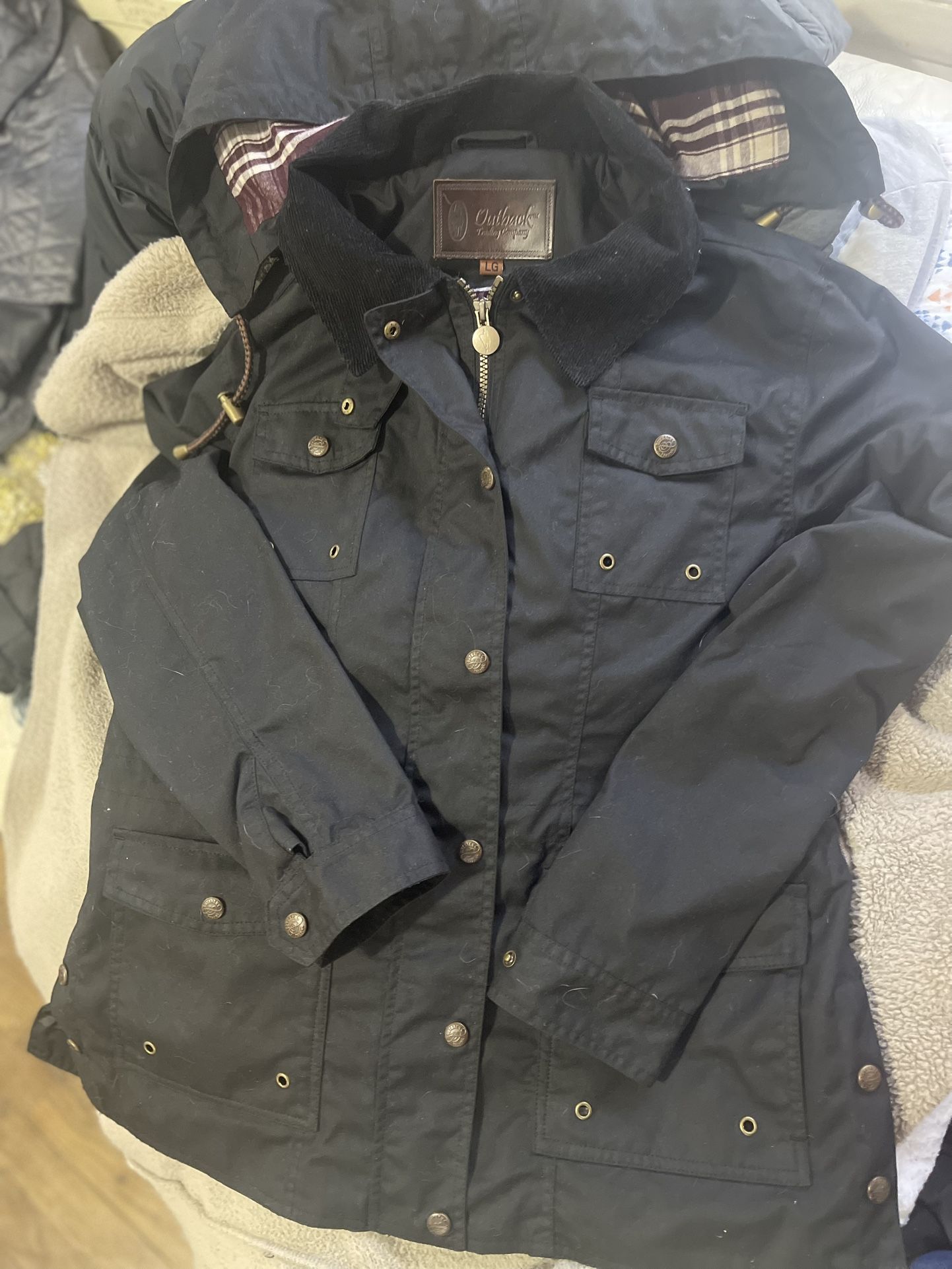 Outback Trading Co. Women's Woodbury Sherpa-Lined Hooded Jacket