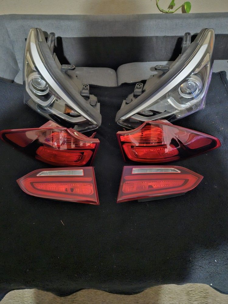 2018 Hyundai Santa Fe Sport Headlights And Tail Lights