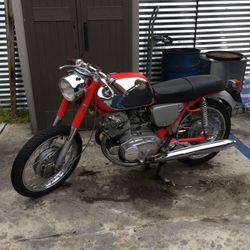 1968 Honda 305 superhawk Runs Great Looks Good Fun Bike To Red Great Around Town