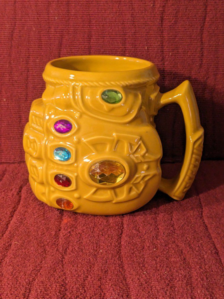 Marvel Infinity War Gauntlet Mug