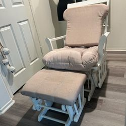 Rocking Chair + Ottoman
