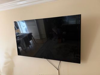 Samsung 49” TV, Wall Mount Included