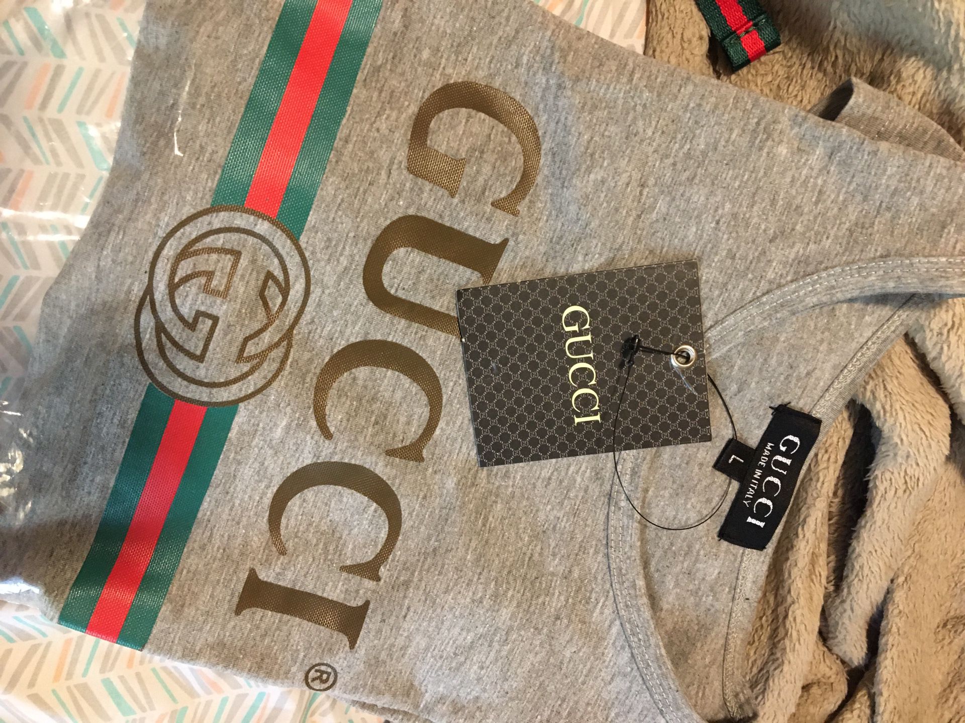$50 L Gucci Shirt Longsleeve $50