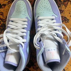 Jordan 1 Mid SE “Purple Pulse / Arctic Mint” – Size 7Y (Women’s 8.5–9) 