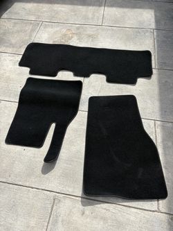 2026 Tesla Model Y OEM brand new floor mats