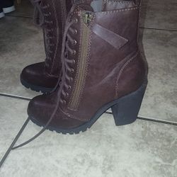 Brown Riding Boots with Chunky Heel size 5.5