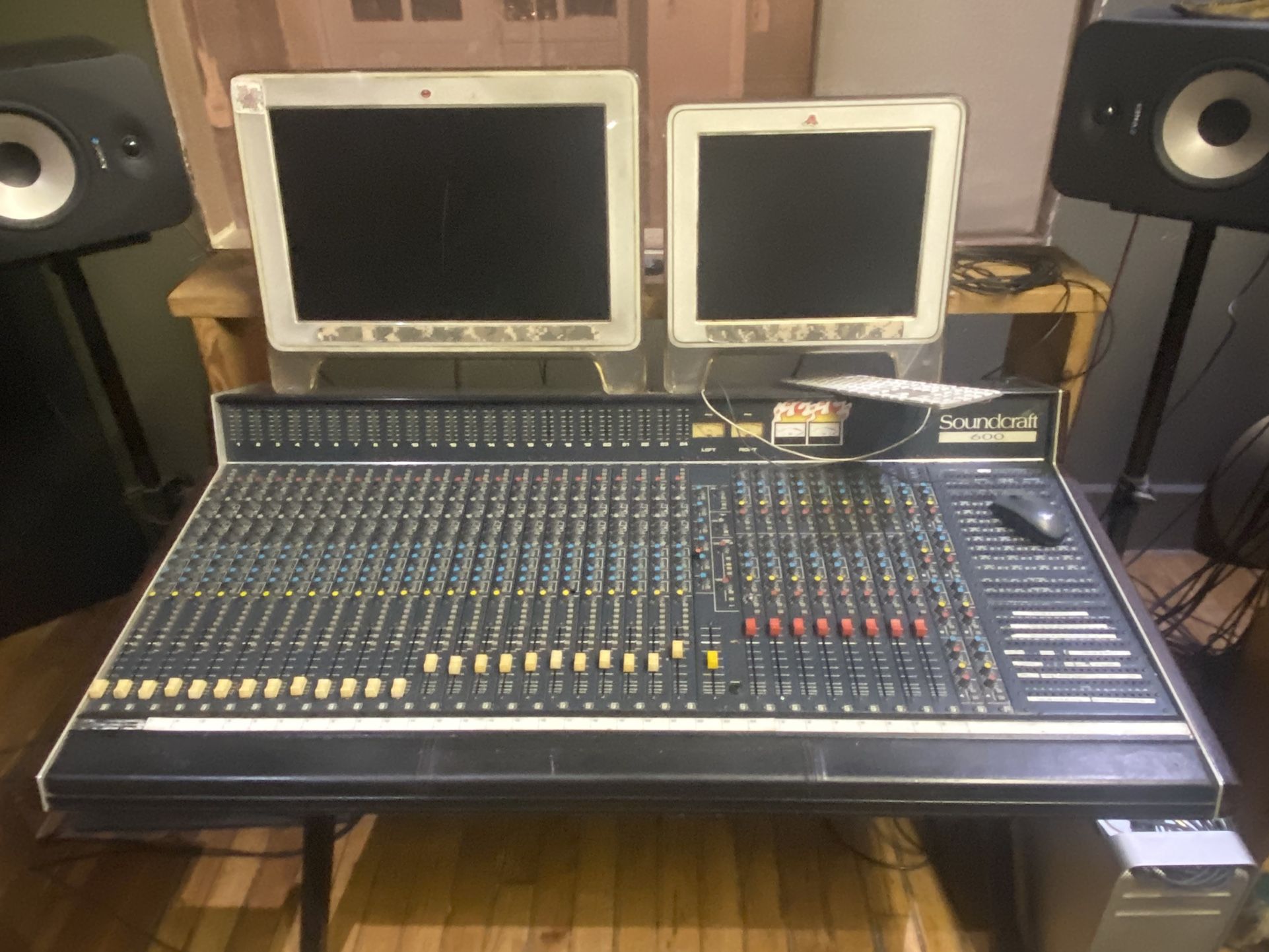 Soundcraft 600 And Premiere Genista Drums