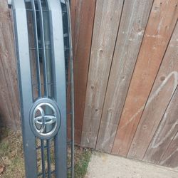 2018 Toyota Tundra Grill