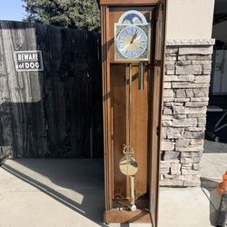 FREE - Grandfather Clock