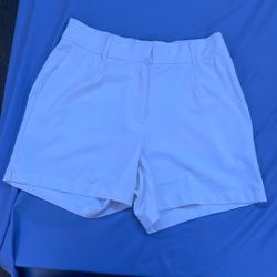 There’s A Little Bit Of Black Strands On The Golf Shorts