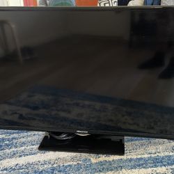 42” Hisense TV