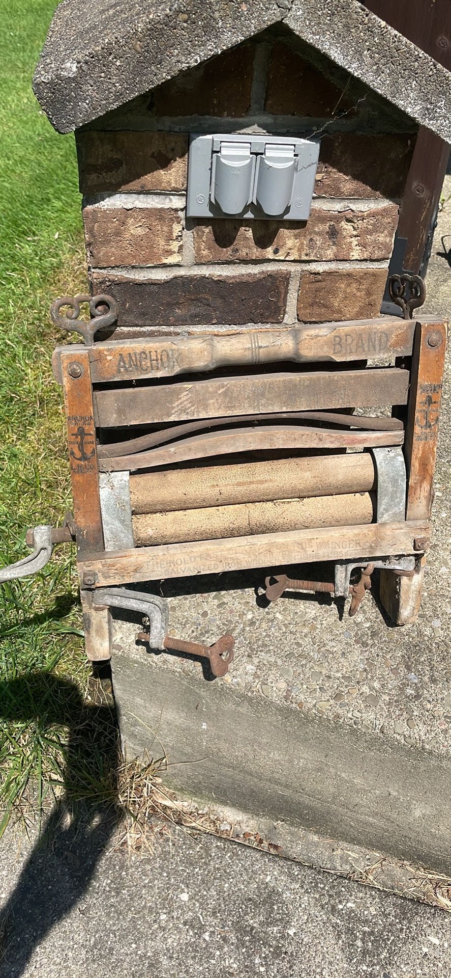 Vintage ringer roller