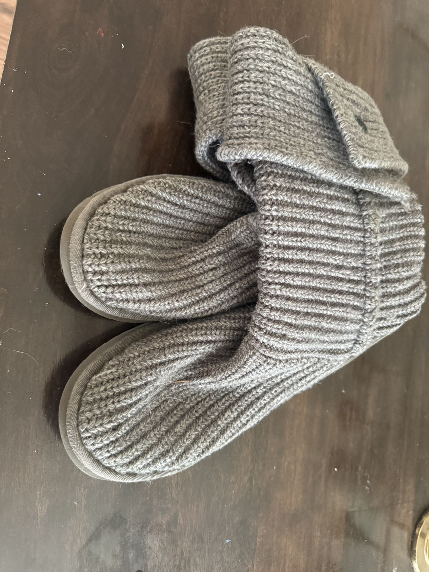Ugg Sweated Boots 
