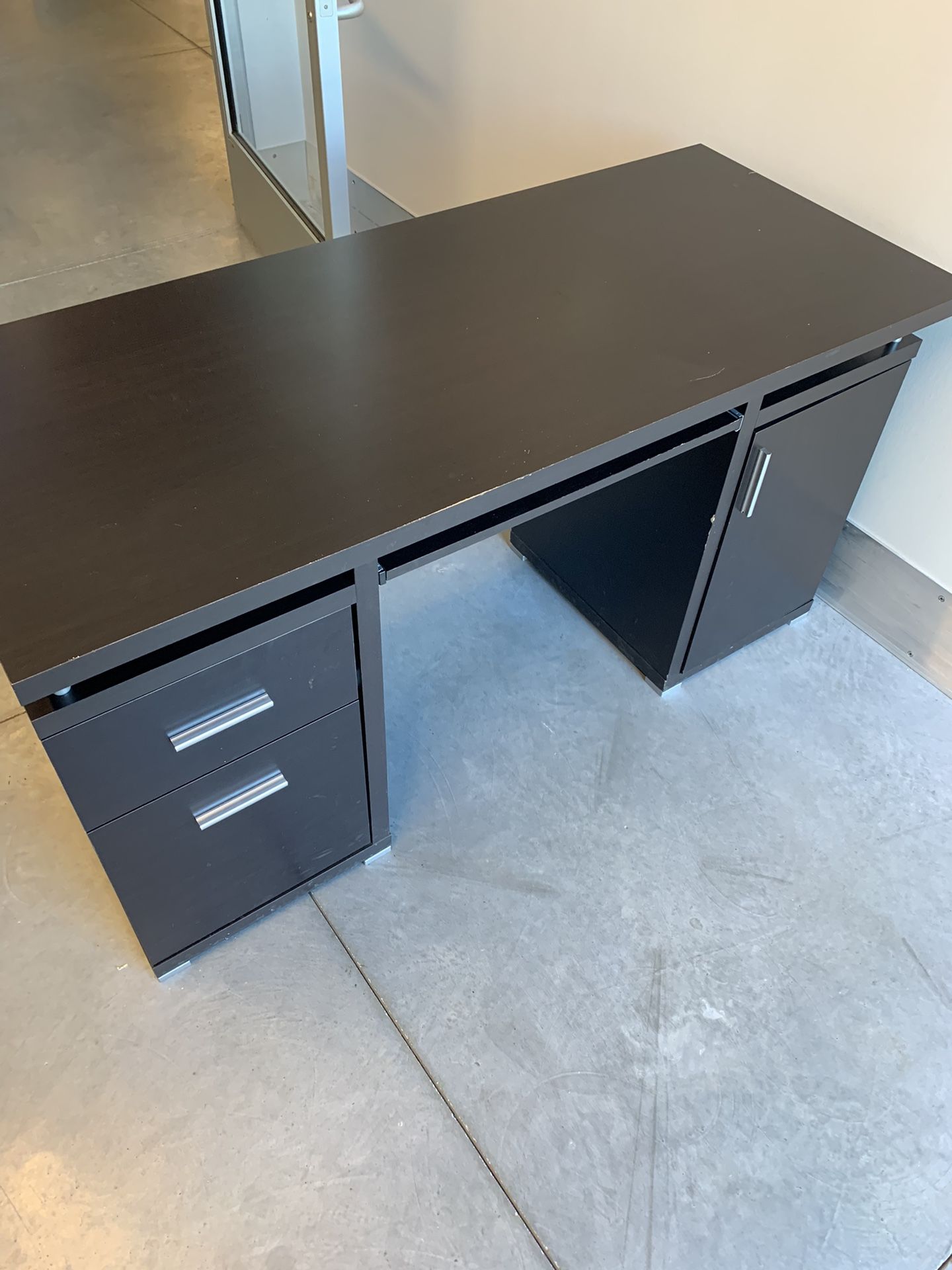 Great Desk!$75