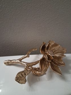 Gold flower