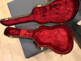 Deluxe Taylor Guitar Case Dreadnought