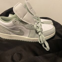 Jordan Low Seafoam 