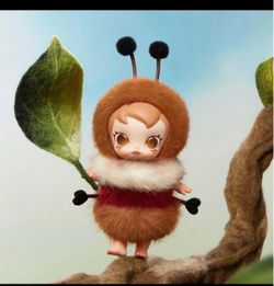 POPMART Baby Molly Buggy Room “Baby Buggy Ant”