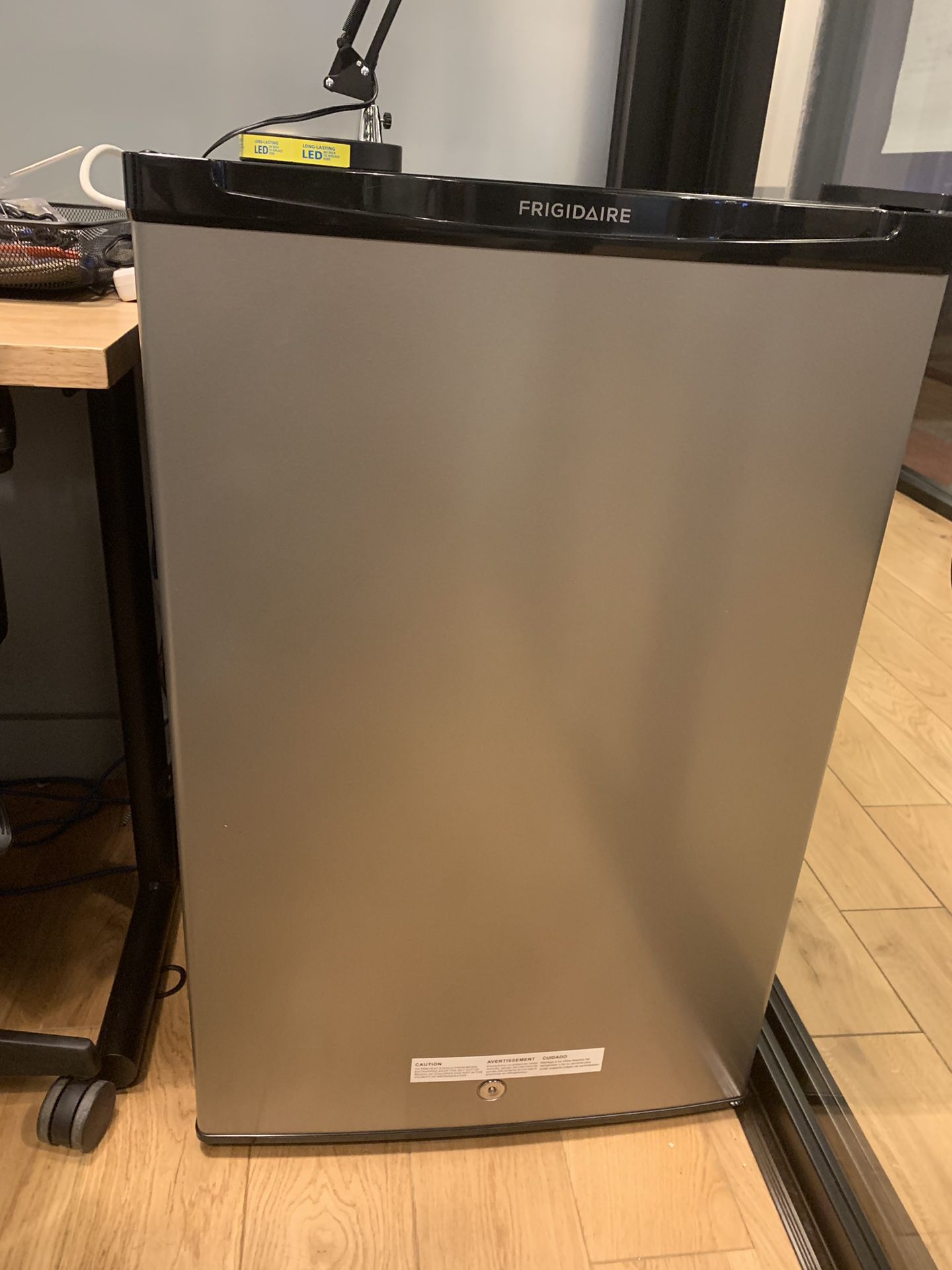 Frigidaire - 4.5 Cu. Ft. Mini Fridge - Lockable!!! (Comes with key and is in mint condition!)