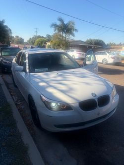BMW 528i