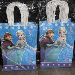 Pack Of 24 Frozen Party Bags