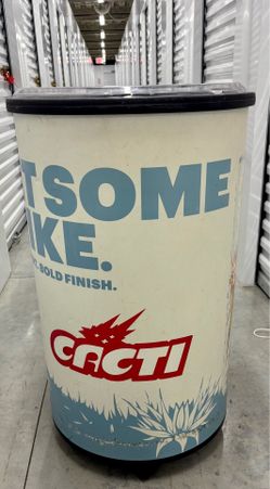 Large Portable Cooler on Wheels