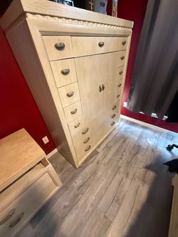 Bedroom set