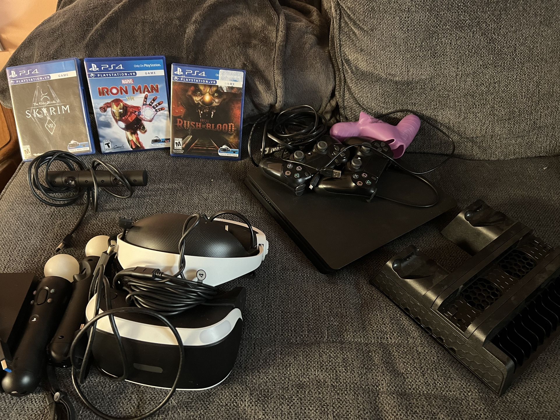 PS4 w/ 2 Controllers, VR headset and 3 Free Games 