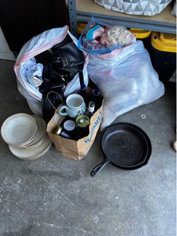 Free toys, pans