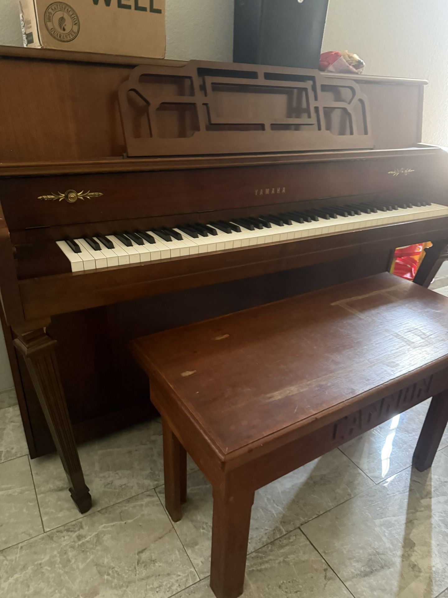 1998 Yamaha Piano