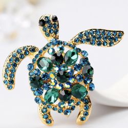 Chic Emerald Crystal Sea Turtle  Brooch